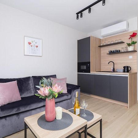 Modern Apartment Srodmiescie Krakow By Noclegi Renters Ngoại thất bức ảnh