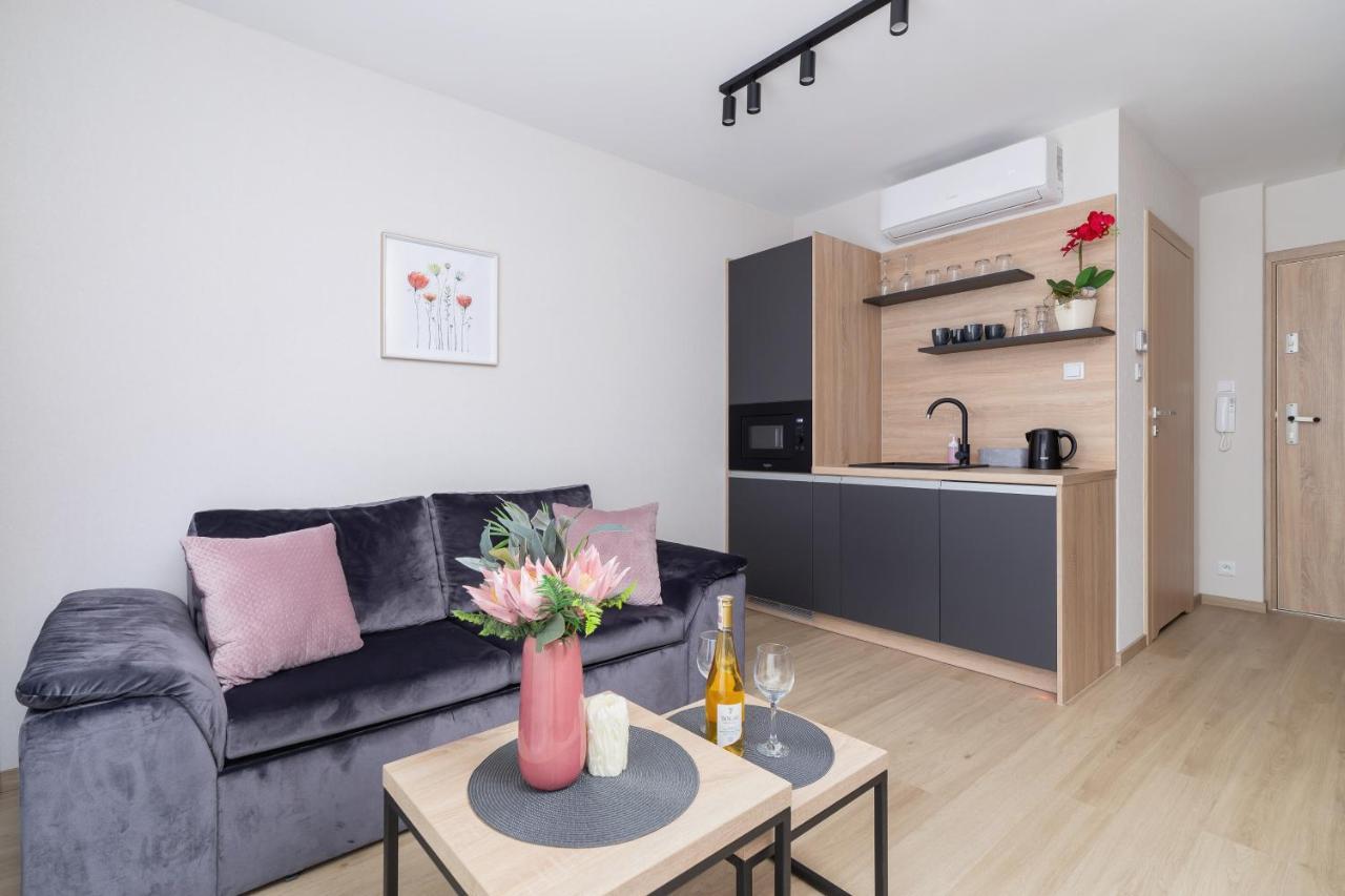 Modern Apartment Srodmiescie Krakow By Noclegi Renters Ngoại thất bức ảnh